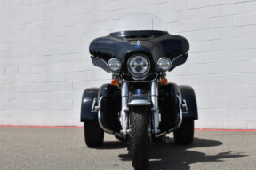 2020 Harley-Davidson® Tri Glide® Ultra FLHTCUTG thumb 1