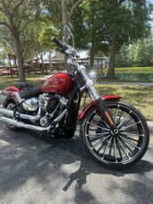 2025 Harley-Davidson<sup>®</sup> Breakout® thumb 3