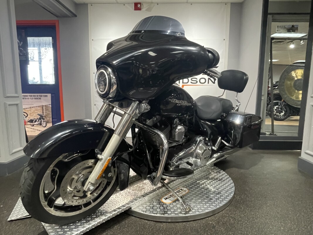 2013 Harley‑Davidson Street Glide - Photo 4