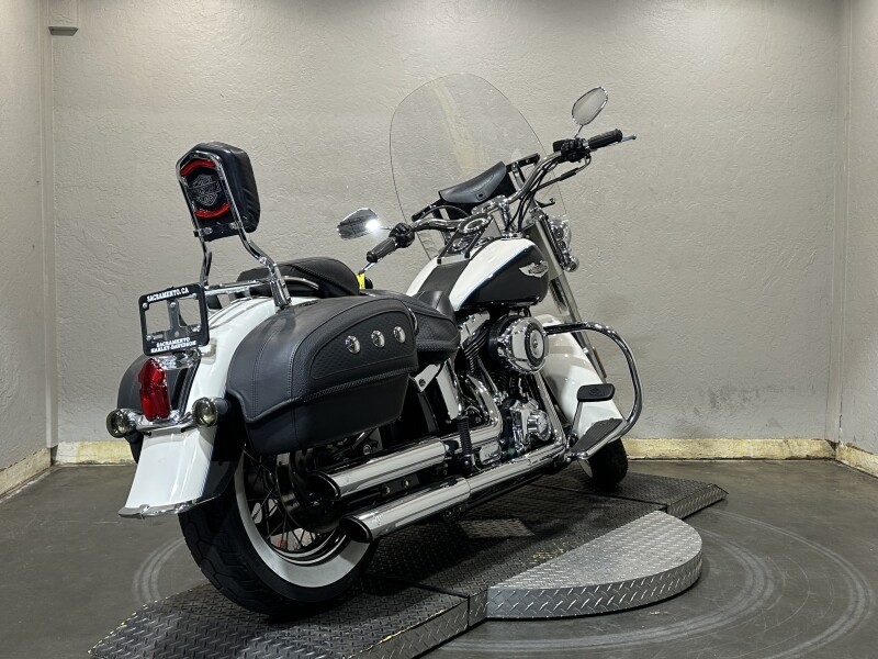 Harley-Davidson Softail Deluxe 103 2012 040677A B WHT/MIDNIGHT W/ PINSTRIPE - Photo 4