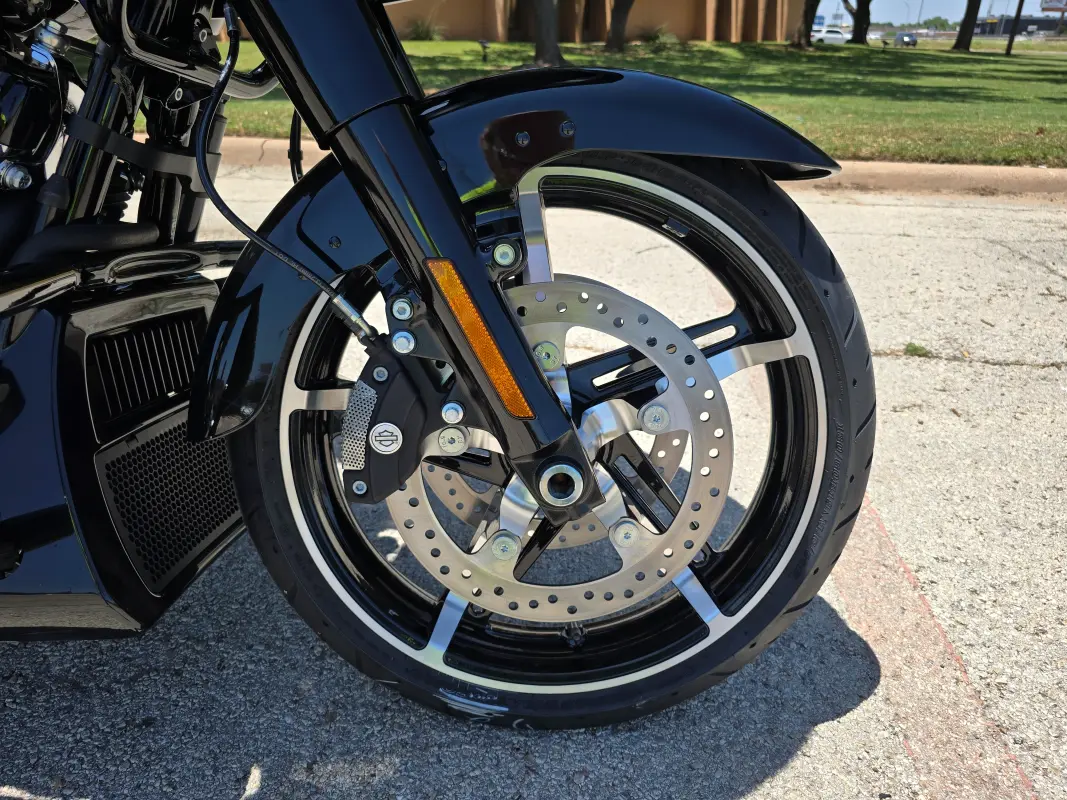 2025 Harley-Davidson Road Glide - Photo 7