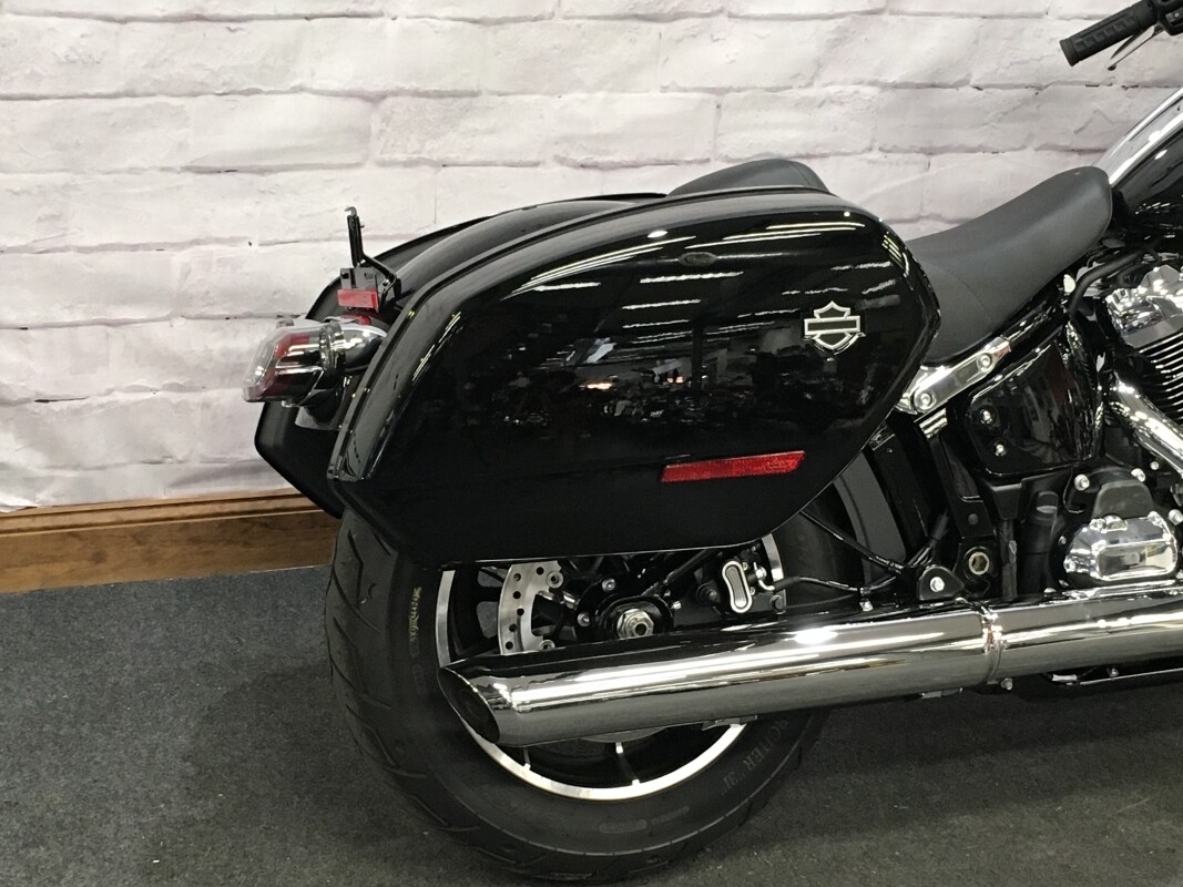 2025 Harley-Davidson Low Rider ST Vivid Black FXLRST - Photo 2