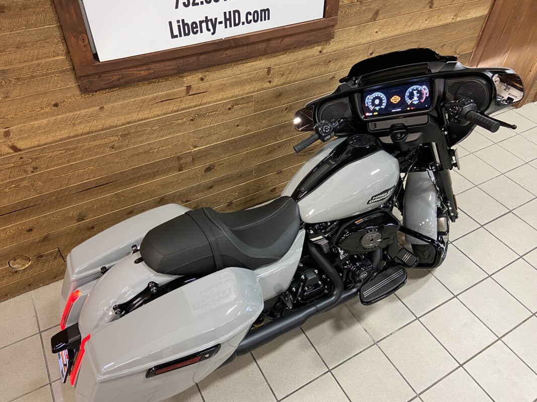 2025 Harley-Davidson Street Glide Billiard Gray - Black Finish FLHX - Photo 7