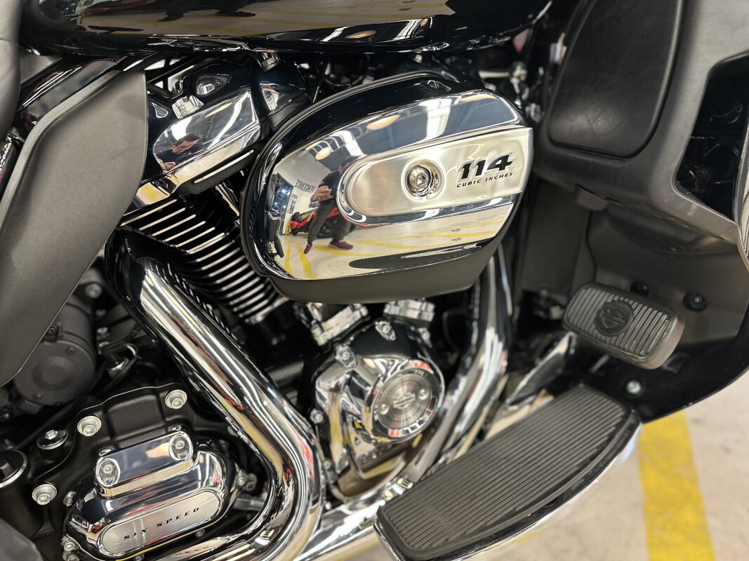 2021 Harley-Davidson Road Glide Limited Vivid Black - Photo 8