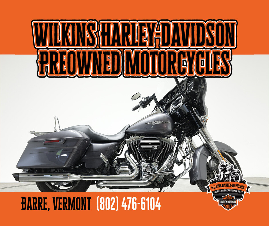 2015 HARLEY-DAVIDSON FLHXS STREET GLIDE SPECIAL in CHARCOAL PEARL W/ PINSTRIPE with 6908 miles - Photo 3