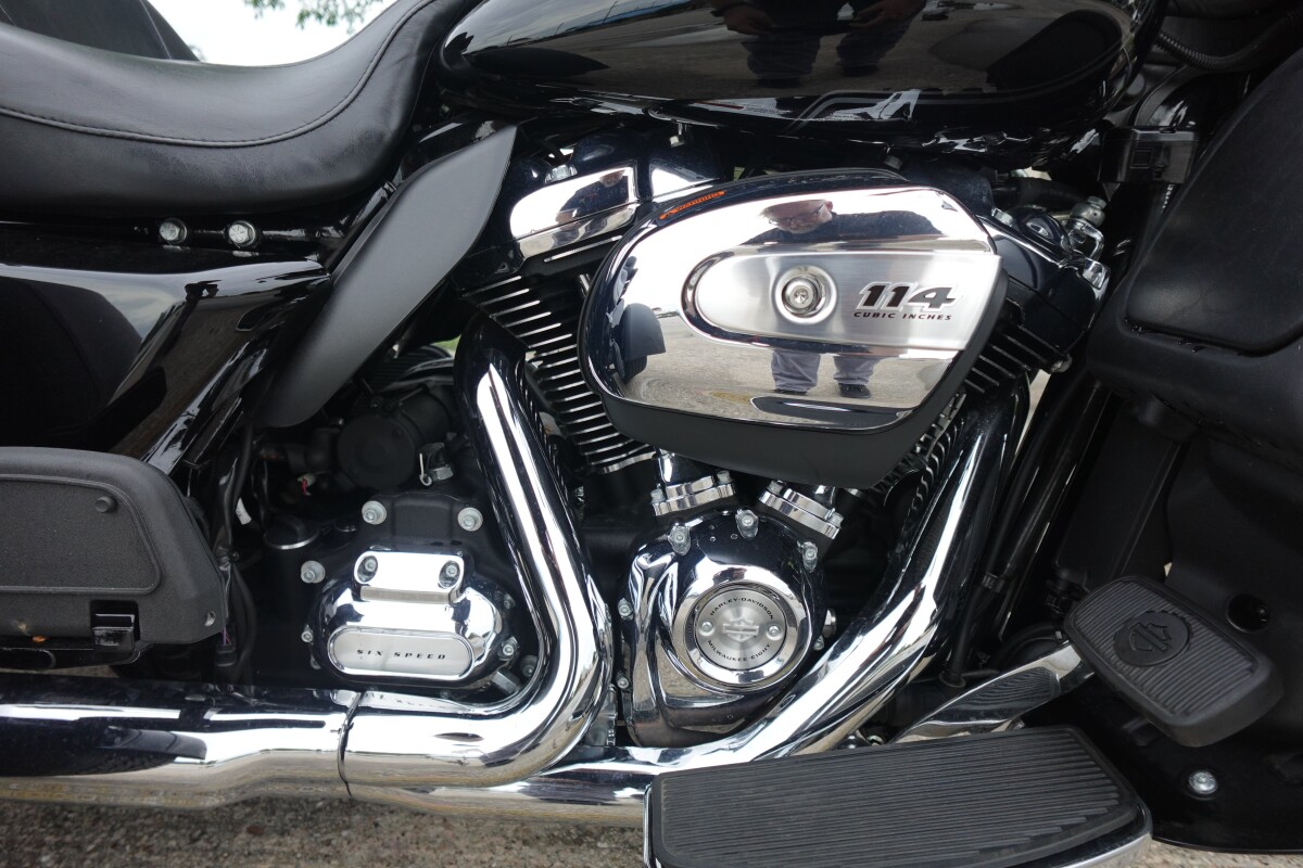 2022 Harley-Davidson Tri Glide Ultra FLHTCUTG - Photo 9