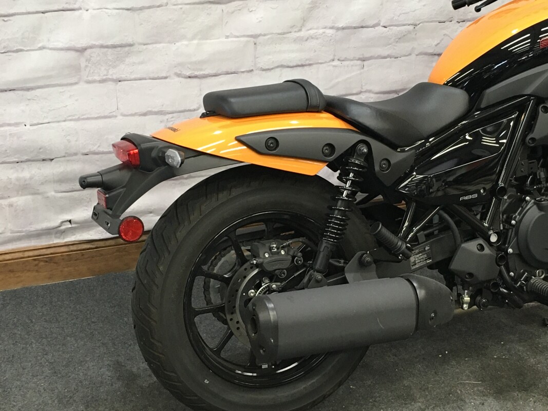 2024 Kawasaki ELIMINATOR ORANGE - Photo 2