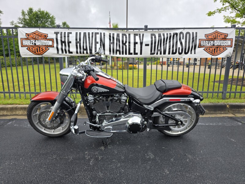 2025 Harley-Davidson® Fat Boy® Whiskey Fire / Vivid Black