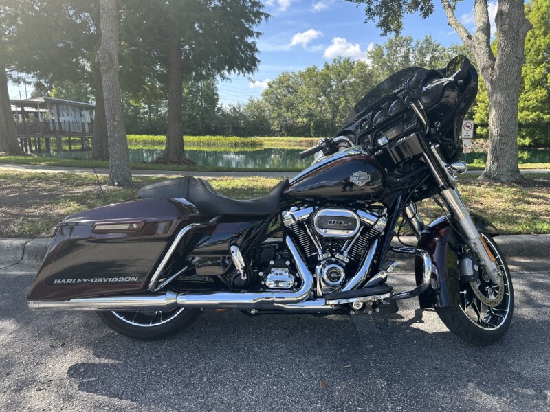 2022 Harley-Davidson<sup>®</sup> Street Glide<sup>®</sup> Special