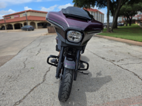 2025 Harley-Davidson® CVO™ Street Glide® thumb 1