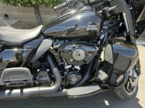 FLHXU 2025 Street Glide® Ultra thumb 0