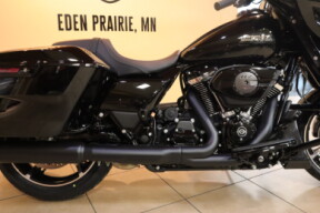 2025 Harley-Davidson HD FLHX Touring Street Glide thumb 2
