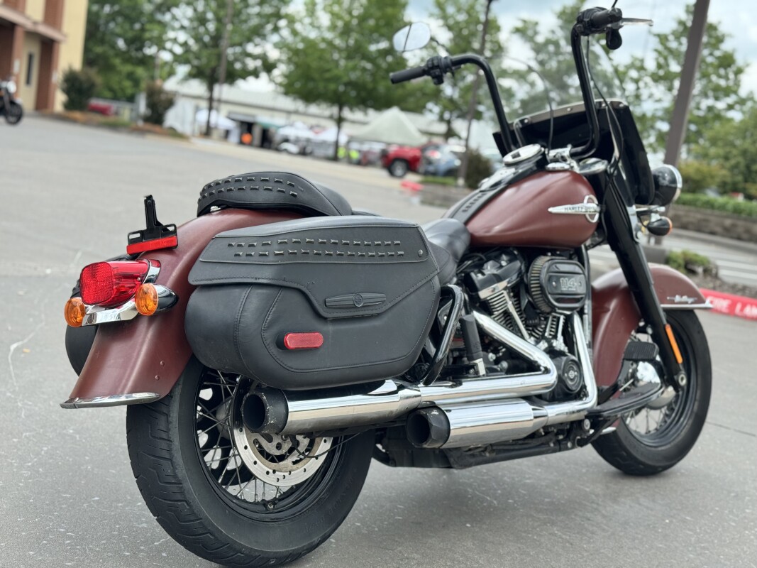 2018 Harley-Davidson Heritage Classic FLHCS 114 Red Iron Denim 076706 - Photo 3