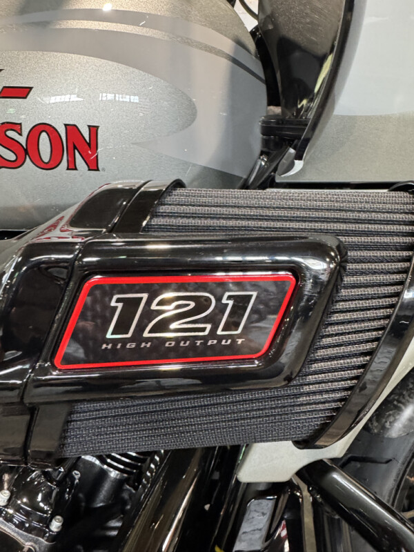 2025 Harley-Davidson CVO Road Glide ST - Photo 4
