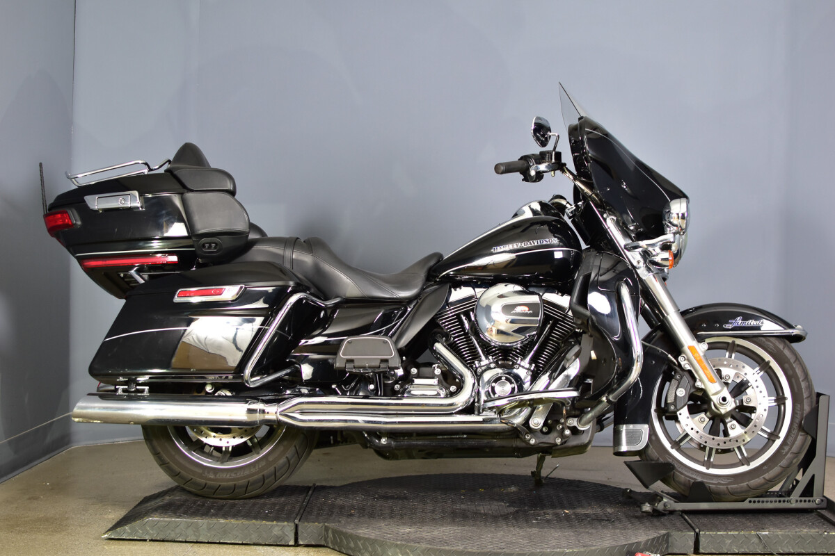 2022 Harley-Davidson® Ultra Limited FLHTK | Huntington Beach