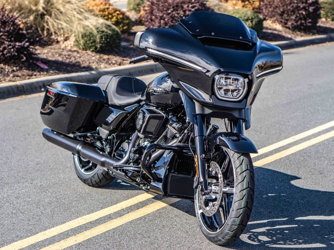 FLHX 2025 Street Glide - Photo 7