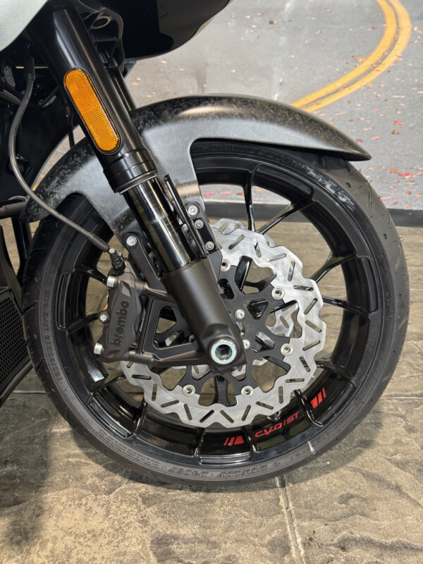 2025 Harley-Davidson CVO Road Glide ST - Photo 10