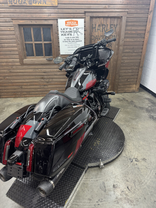 2025 Harley-Davidson CVO Road Glide ST HOT LAP - Photo 2