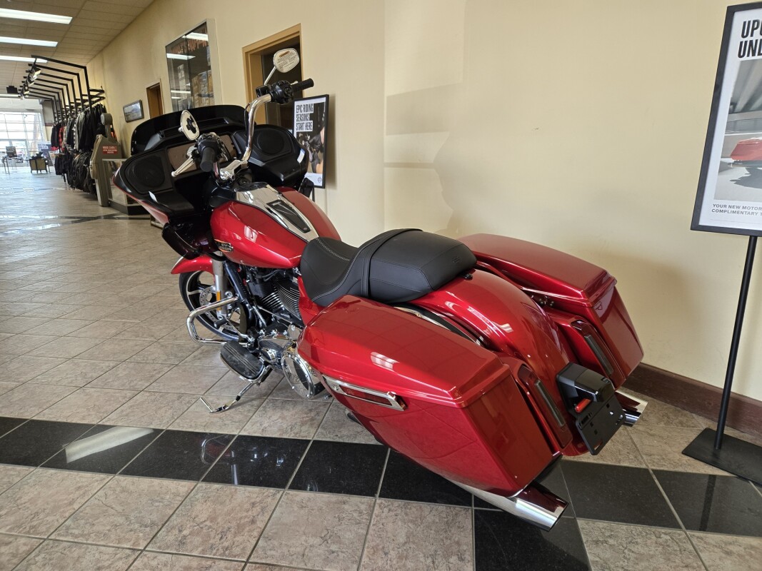 2025 Harley-Davidson Road Glide Brilliant Red - Photo 3