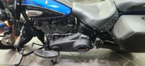 2022 Harley-Davidson<sup>®</sup> Heritage Classic 114 Reef Blue/Vivid Black (Black Finish w/Cast Whe thumb 0