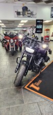 2023 Harley-Davidson<sup>®</sup> Fat Bob<sup>®</sup> 114 Vivid Black thumb 2
