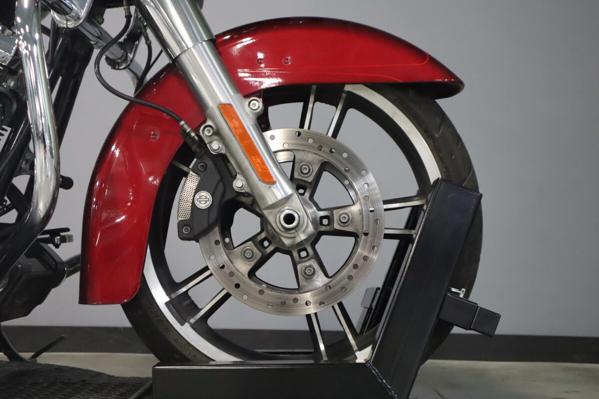 2016 Harley-Davidson Road Glide Special FLTRXS - Photo 10