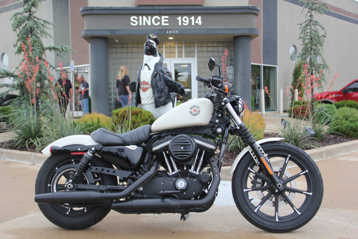 2022 Harley-Davidson Iron 883 - Photo 2