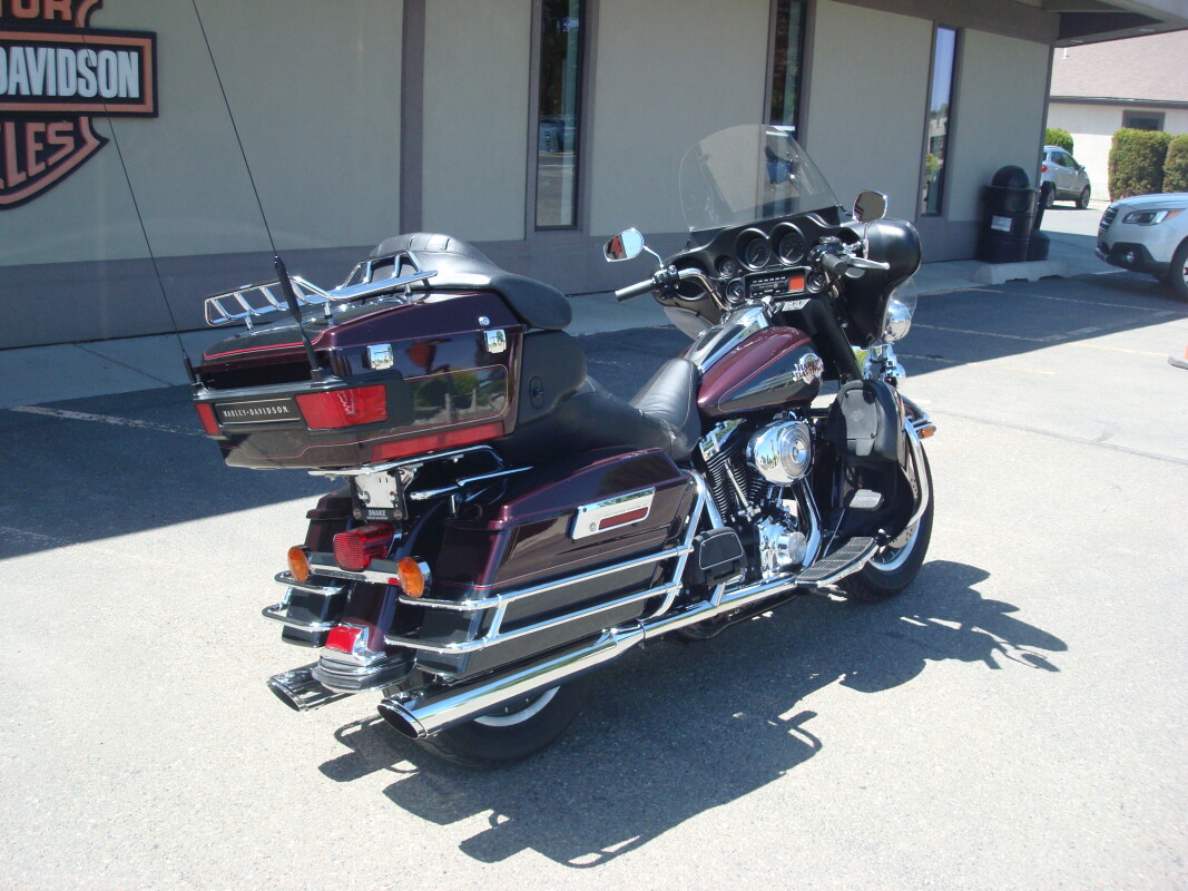 2005 Harley-Davidson Electra Glide Ultra Classic Two-Tone Black Cherry Pearl and Black - Photo 2