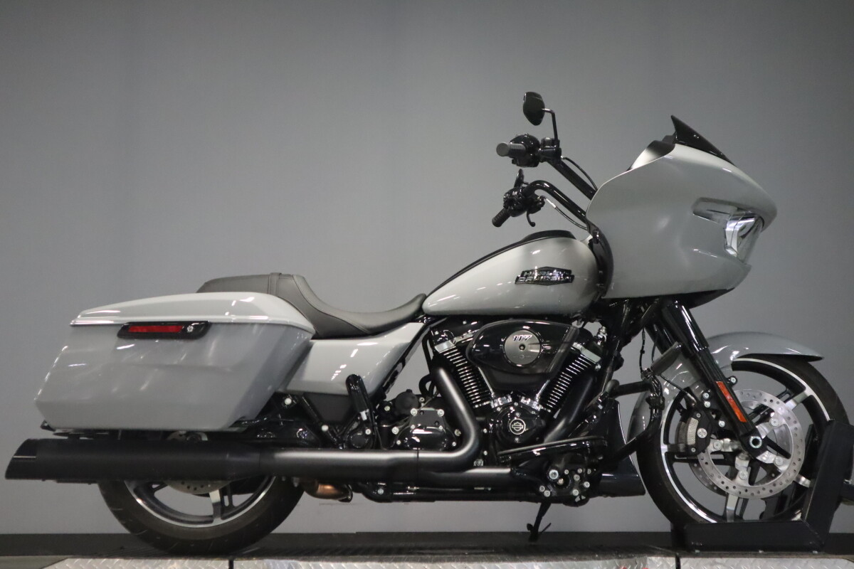 2024 Harley-Davidson Road Glide FLTRX