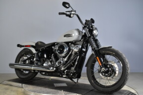 2025 Harley-Davidson® Street Bob® FXBB thumb 2