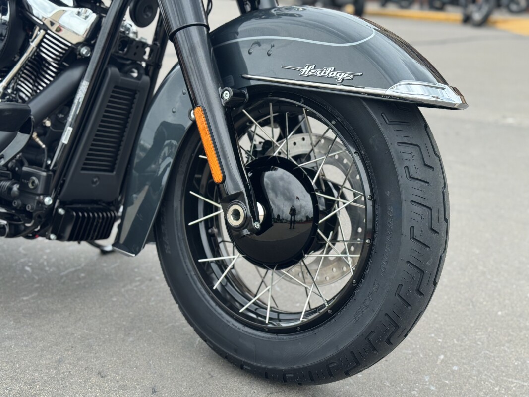 2025 Harley-Davidson Heritage Classic FLHC Iron Horse Metallic w/Cast Wheels - Photo 7
