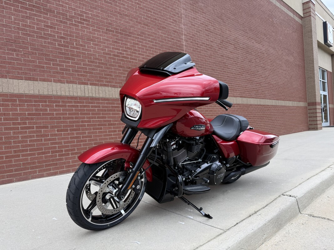 FLHX 2025 Street Glide - Photo 8