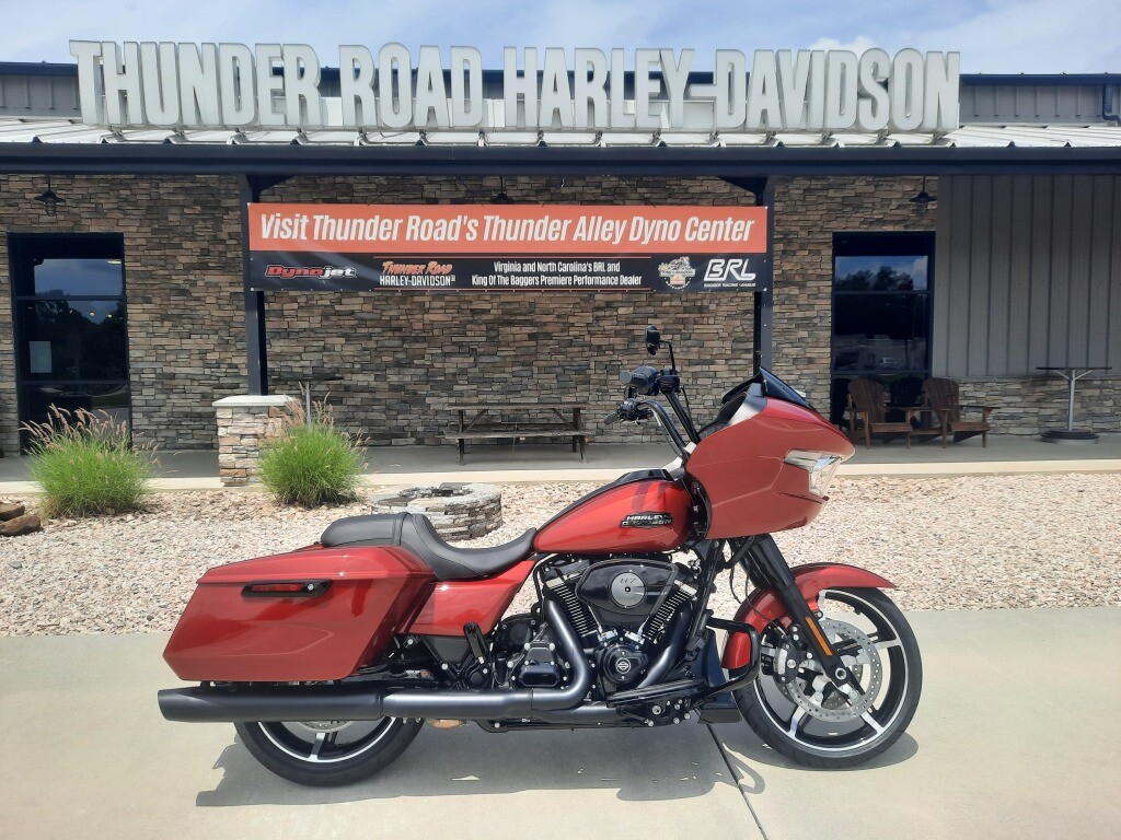 2025 Harley-Davidson Road Glide Brilliant Red - Black Finish - Photo 5