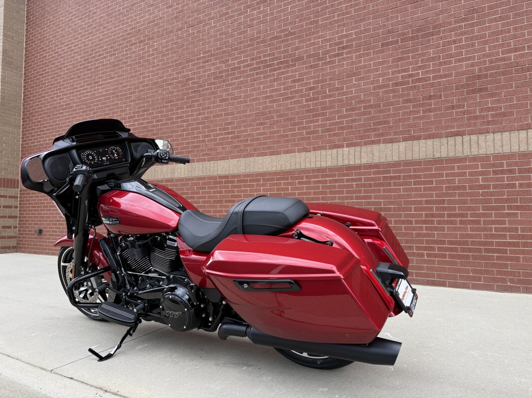 FLHX 2025 Street Glide - Photo 7