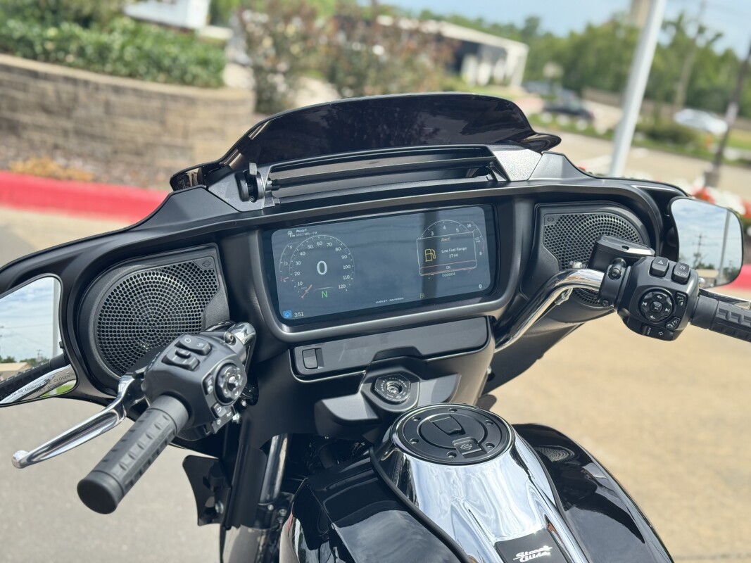 2025 Harley-Davidson FLHX Street Glide Vivid Black - Photo 7
