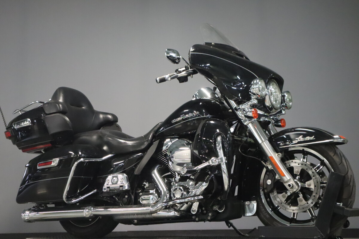 2015 Electra Glide Ultra Limited - Photo 2