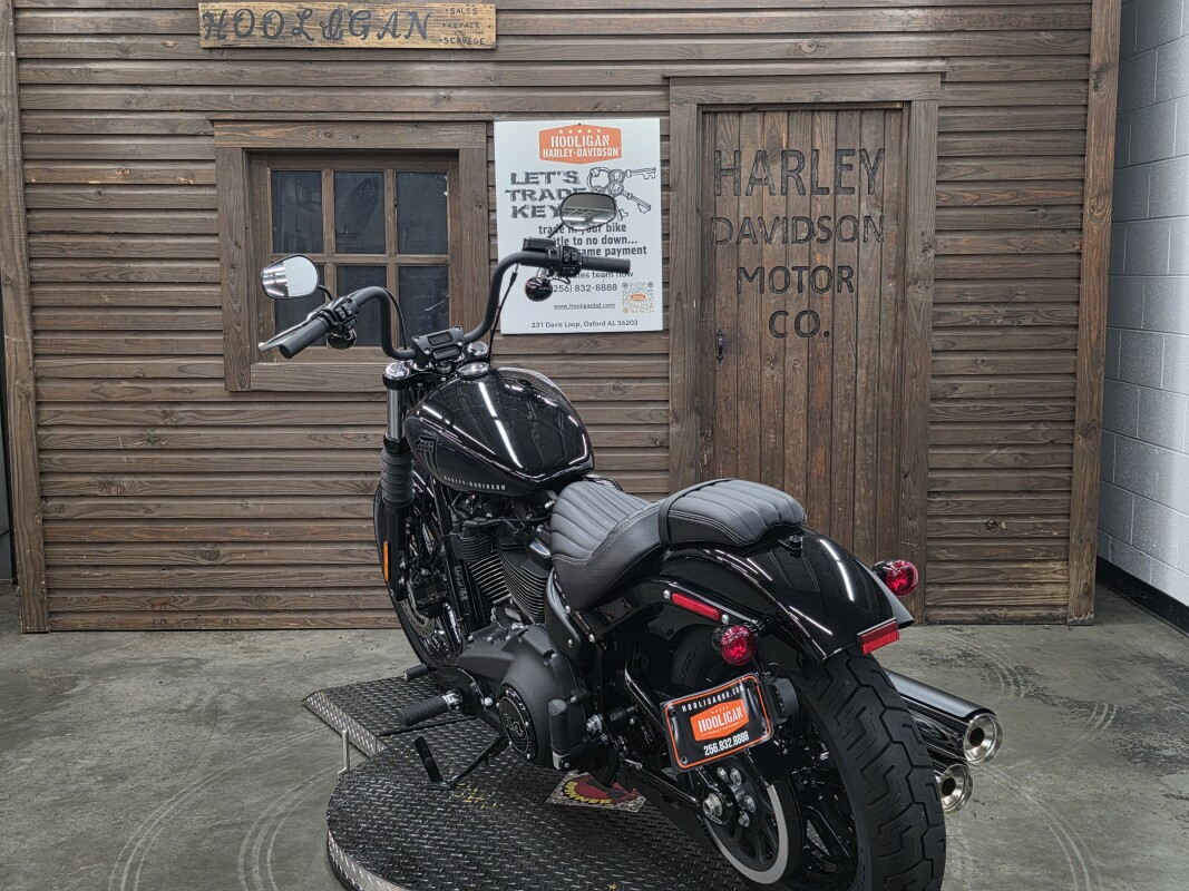 2024 Harley-Davidson Street Bob 114 VIVID BLACK - Photo 4