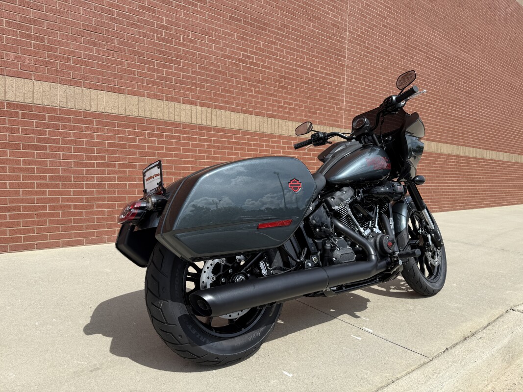 FXLRST 2025 Low Rider ST - Photo 3