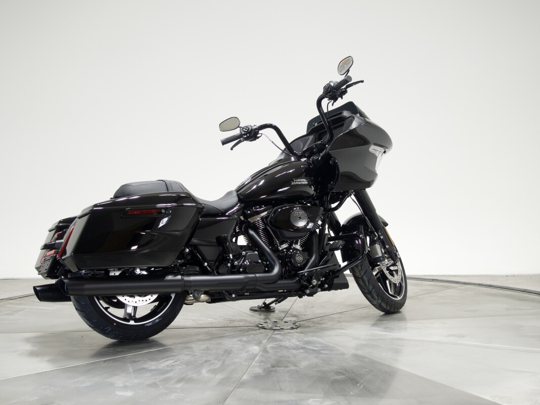 2025 Harley-Davidson FLTRX Road Glide in Vivid Black - Photo 3