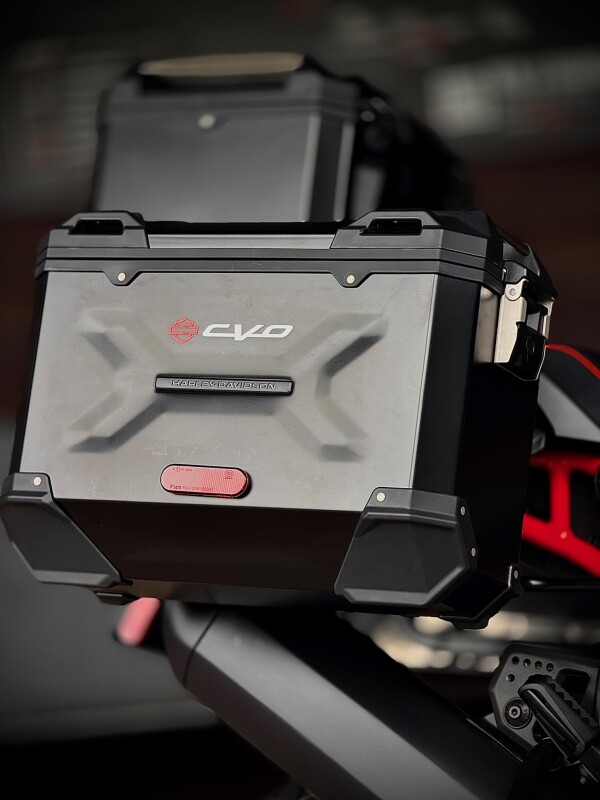 2025 Harley-Davidson CVO Pan America Carbon Blue - Photo 8
