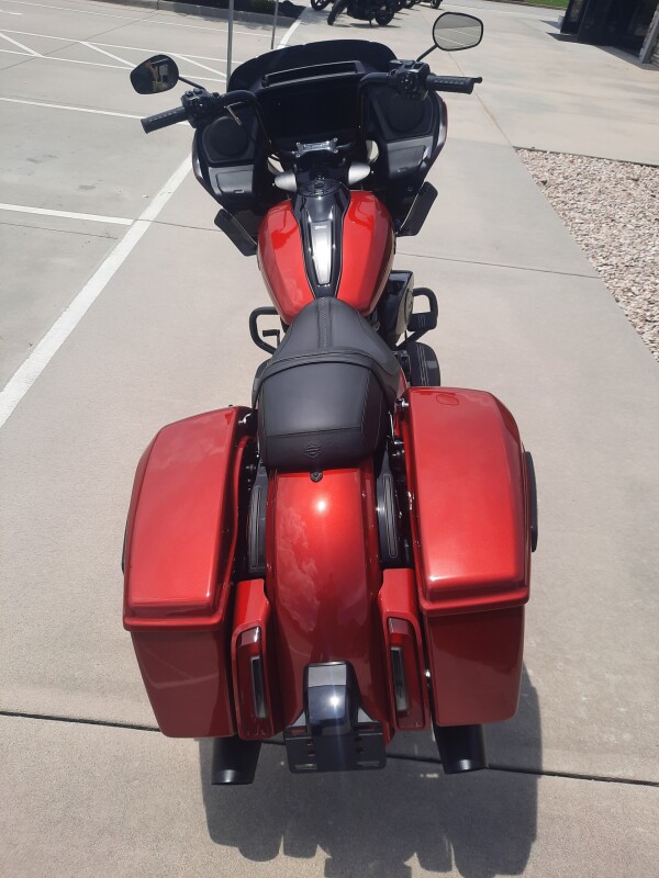 2025 Harley-Davidson Road Glide Brilliant Red - Black Finish - Photo 9