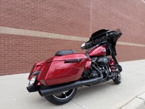 FLHX 2025 Street Glide® thumb 2
