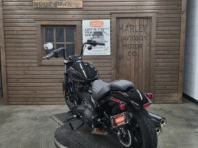 2024 Harley-Davidson<sup>®</sup> Street Bob<sup>®</sup> 114 VIVID BLACK thumb 1