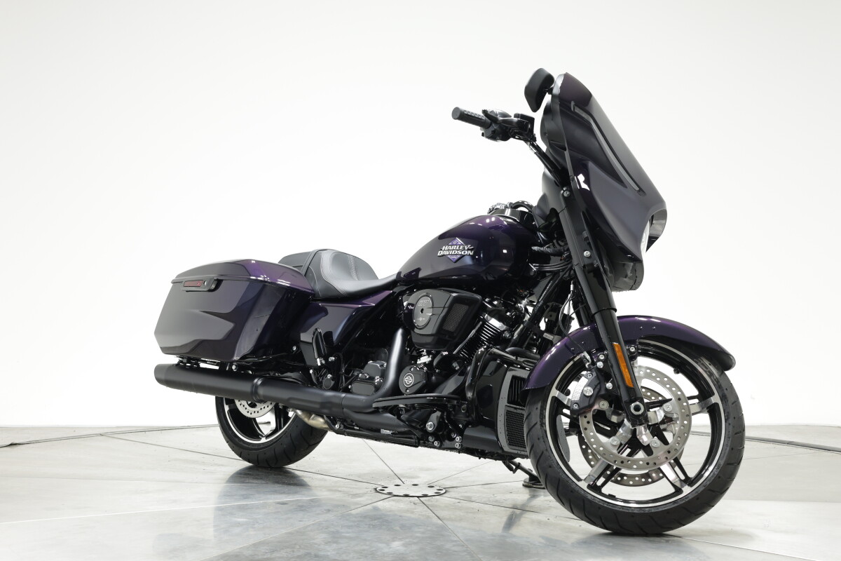 2025 Harley-Davidson FLHX Street Glide in Mystic Shift with 10 miles - Photo 3