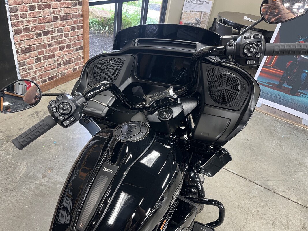 2025 Harley-Davidson Road Glide FLTRX - Photo 7
