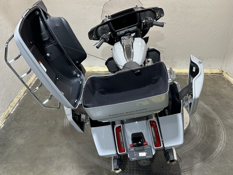 Harley-Davidson Street Glide Ultra 2025 FLHXU 84602058 BILLIARD GRAY - Photo 8