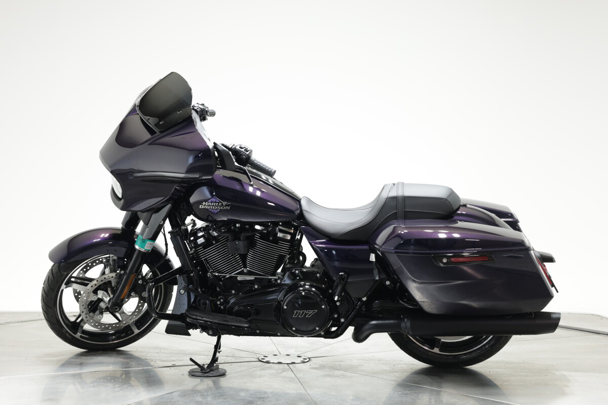 2025 Harley-Davidson FLHX Street Glide in Mystic Shift with 10 miles - Photo 10
