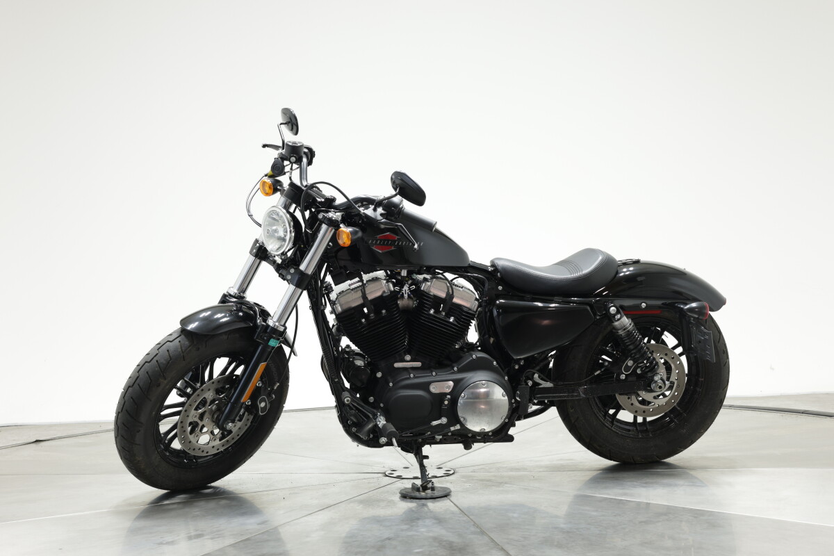 2022 Harley-Davidson XL1200X Sportster Forty-Eight in Vivid Black with 167 miles - Photo 9