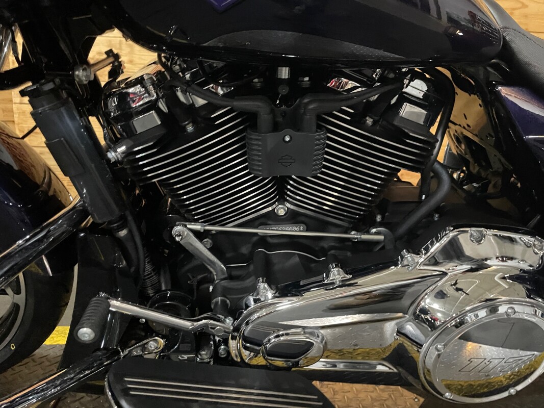 Harley-Davidson Road Glide 2025 FLTRX MYSTIC SHIFT - Photo 9