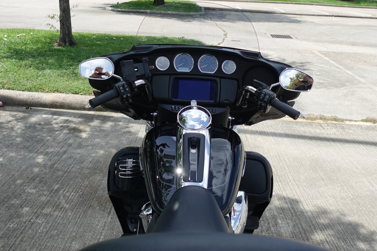 2024 Harley-Davidson Tri Glide Ultra FLHTCUTG - Photo 8